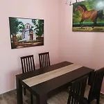 Apartament Crown *