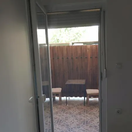 Crown Apartment