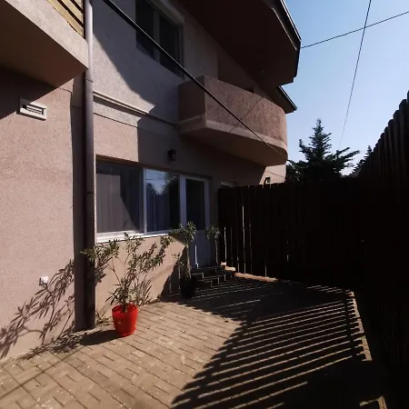 Crown Apartamento Escópia