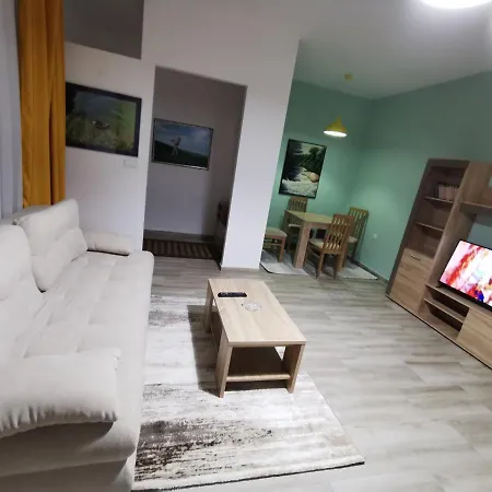 Crown Apartment