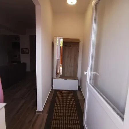 Crown Apartment
